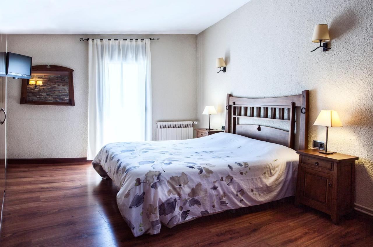 Hostal La Placa Erill la Vall Exterior foto