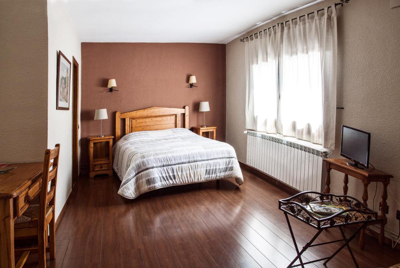 Hostal La Placa Erill la Vall Exterior foto